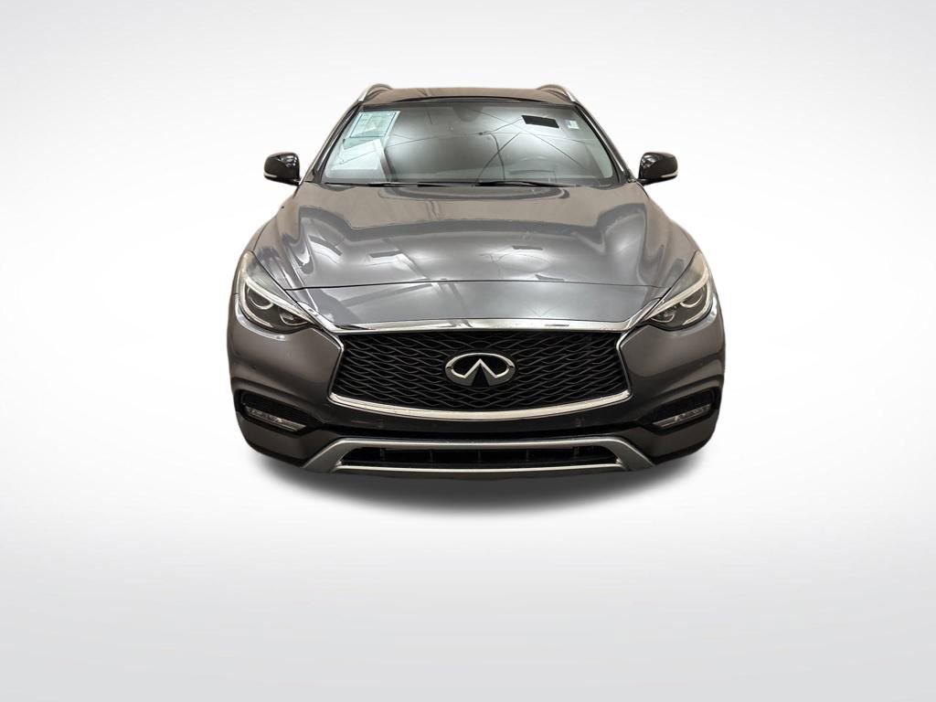 Used 2018 INFINITI QX30 Premium w/ Navigation Package AWD/4WD image 2