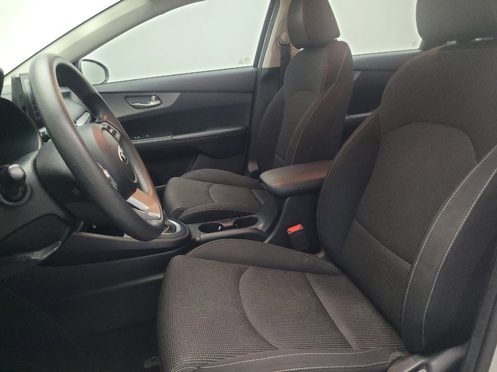 Used 2019 Kia Forte LXS FWD image 17