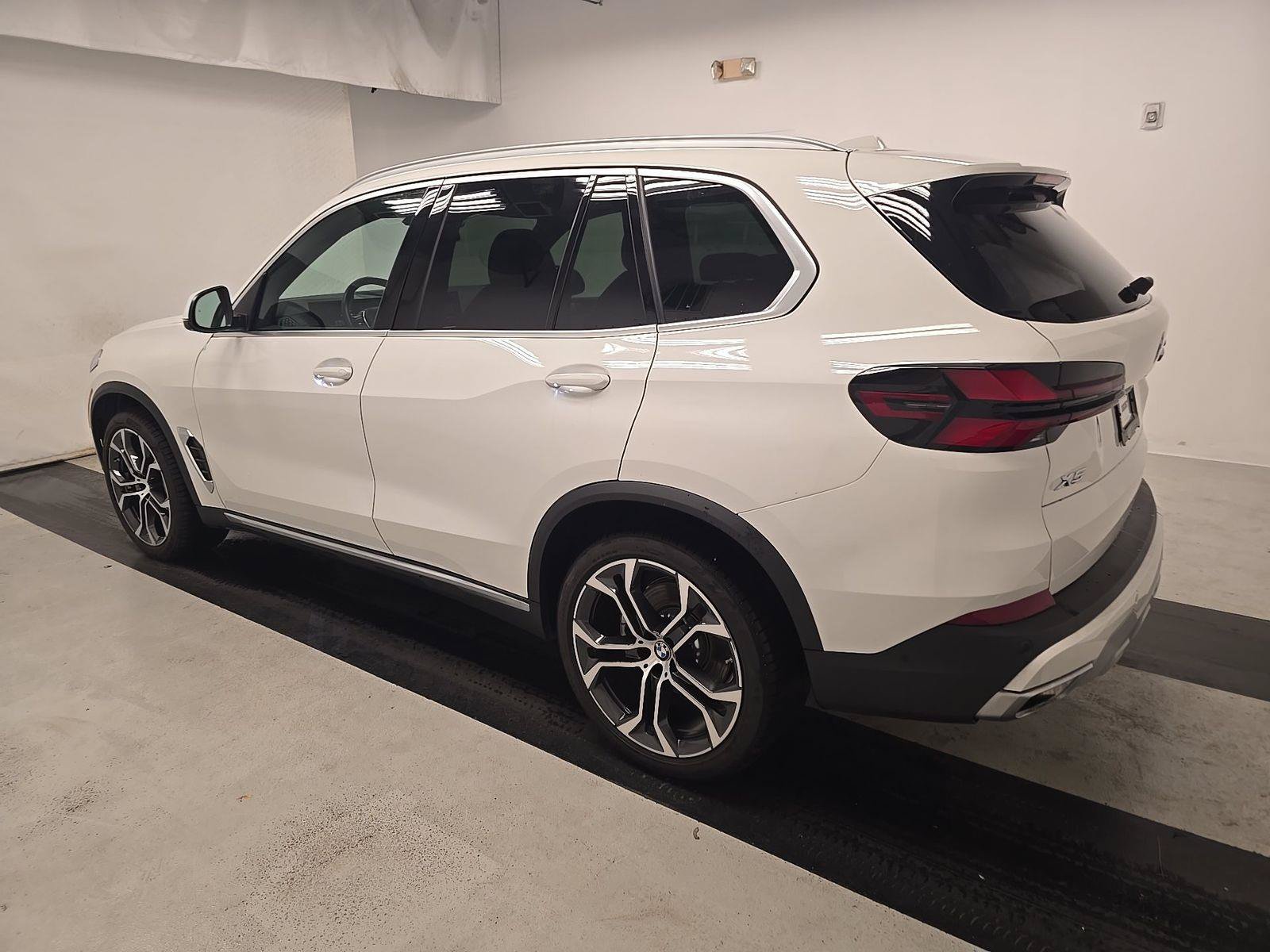 Certified 2025 BMW X5 sDrive40i RWD image 6