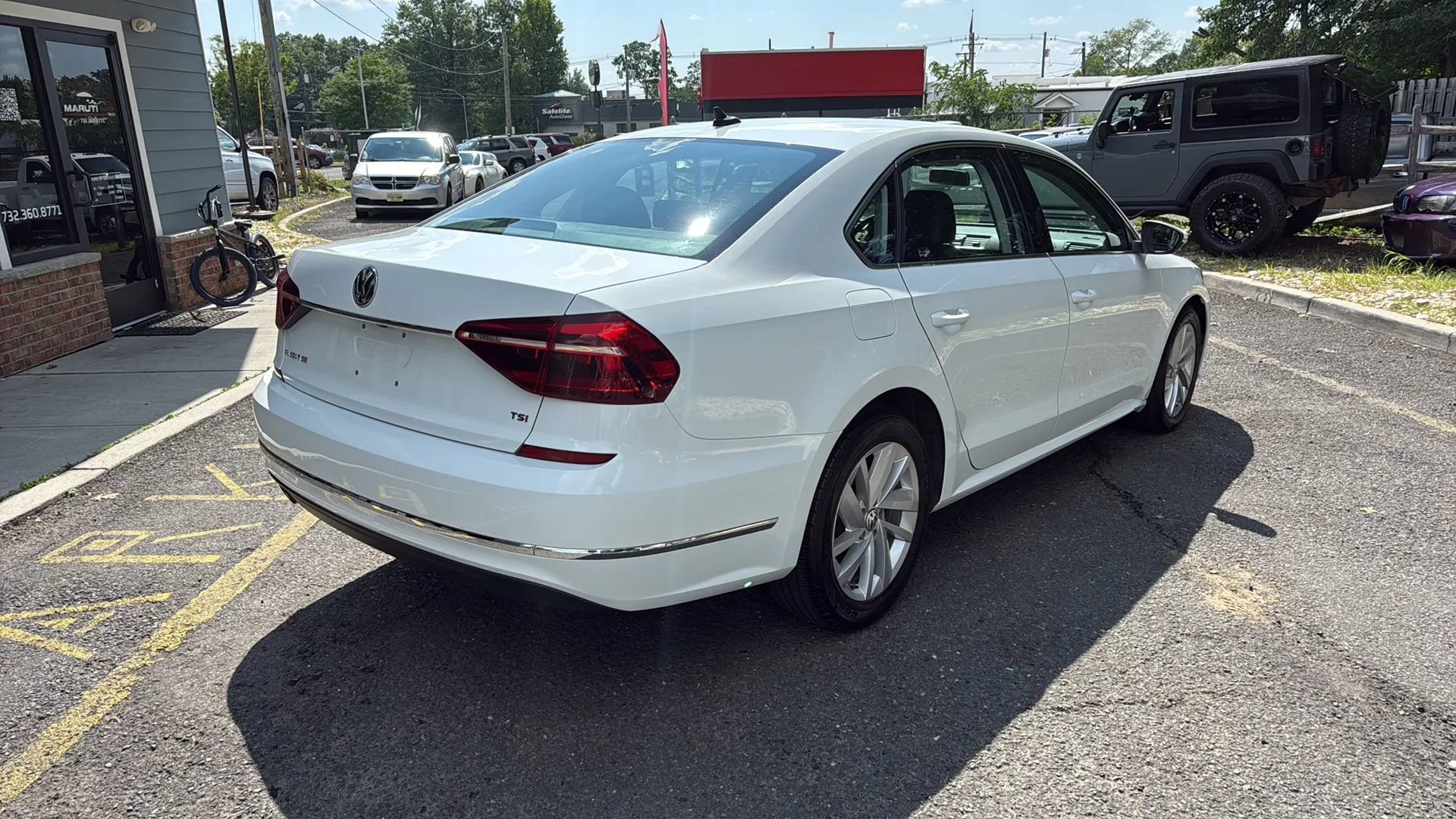 Used 2018 Volkswagen Passat 2.0T SE FWD image 5