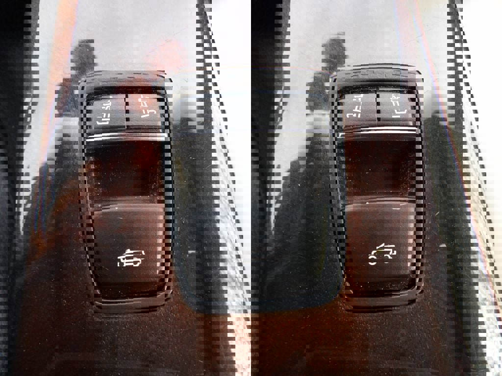 Used 2015 BMW 428i xDrive Convertible image 24