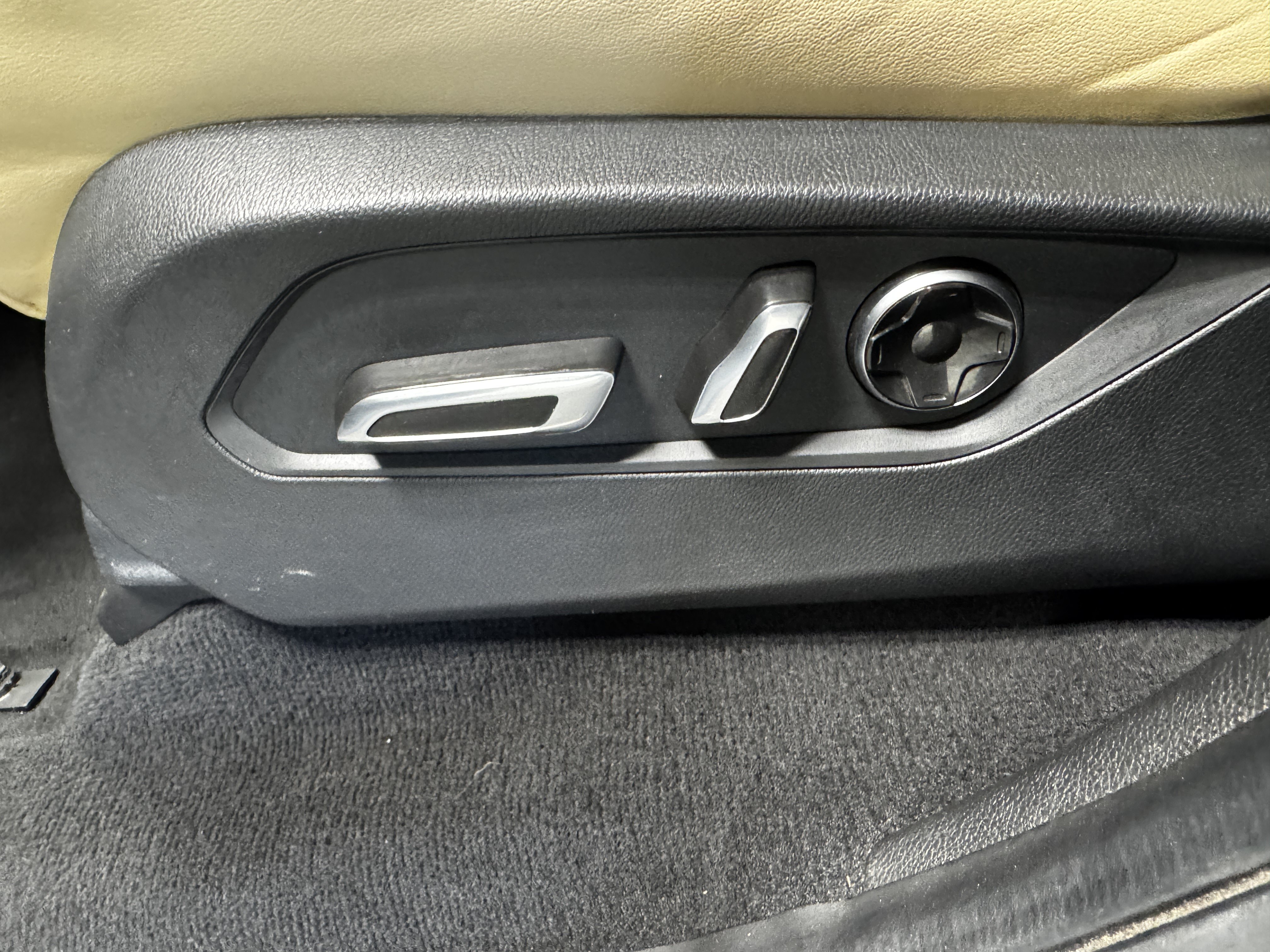Used 2022 Acura MDX w/ Technology Package FWD image 37