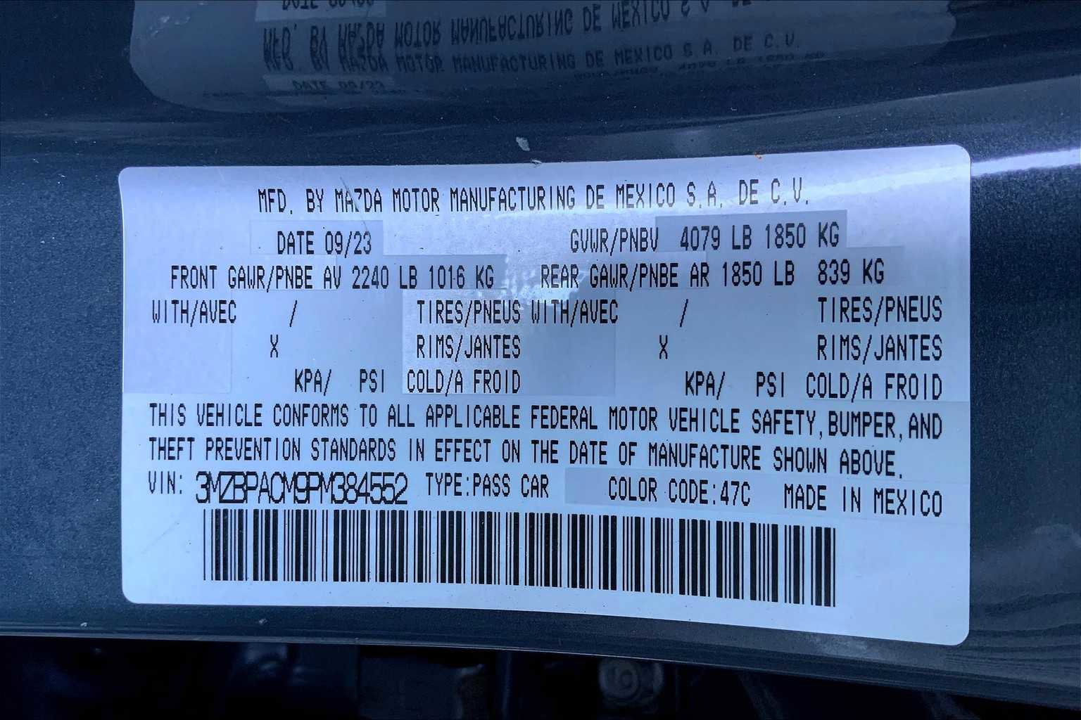 Used 2023 MAZDA MAZDA3 s image 32