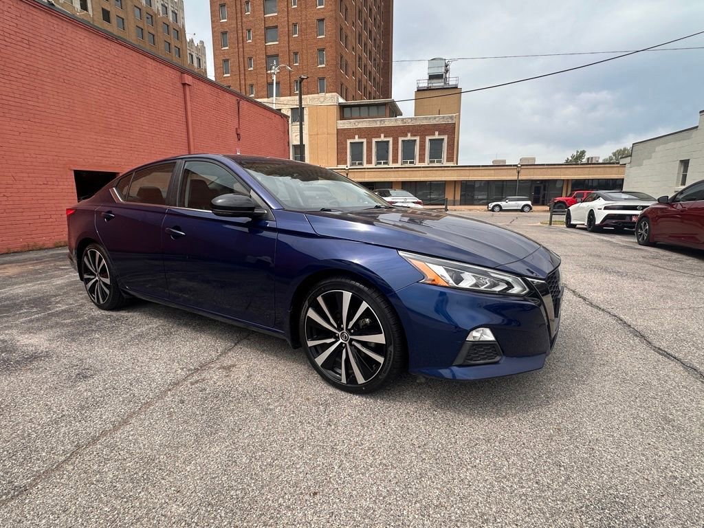 Used 2019 Nissan Altima 2.0 SR image 8