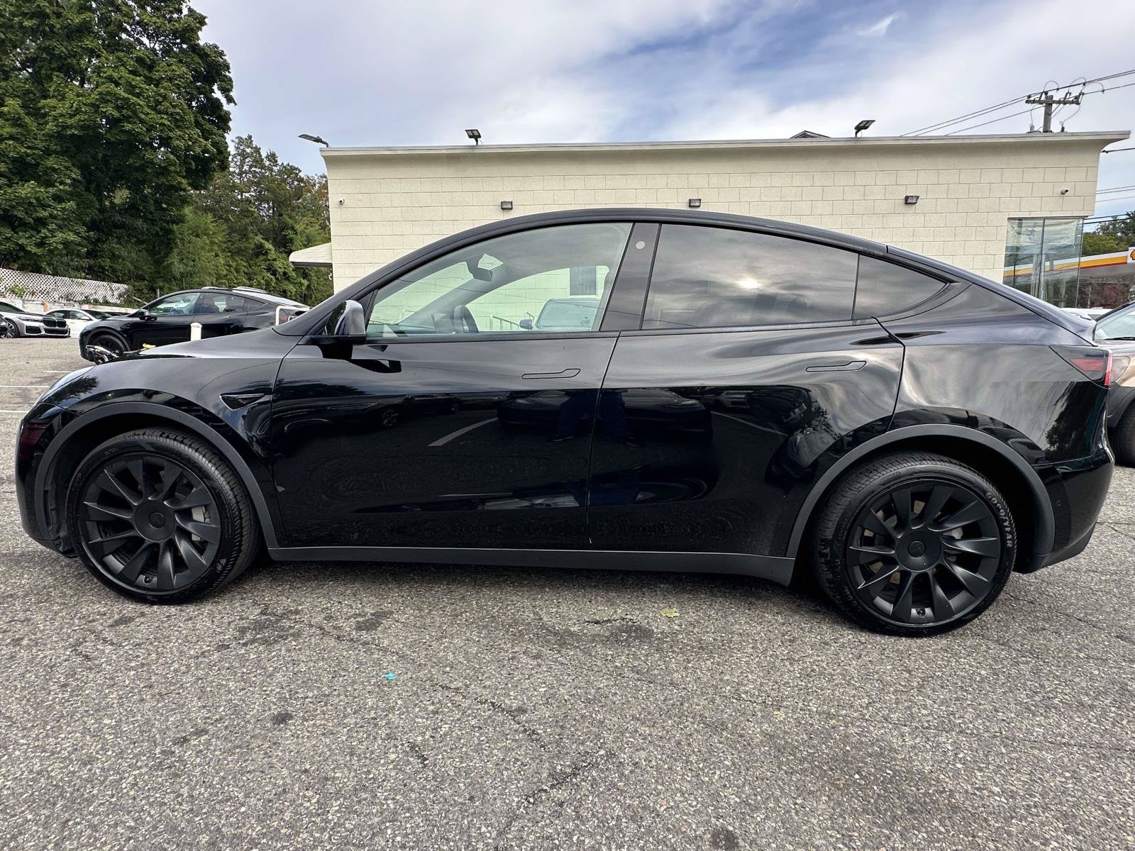 Used 2021 Tesla Model Y Long Range AWD/4WD image 6
