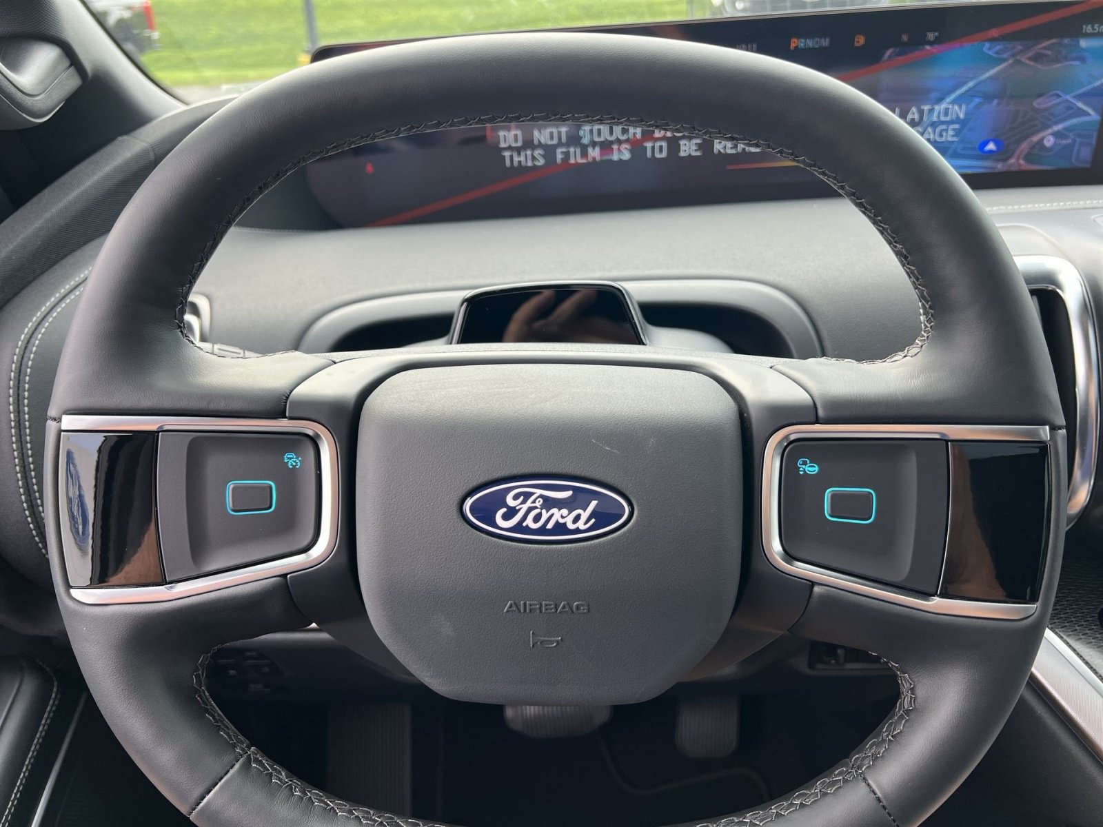 New 2027 Ford Expedition Platinum w/ Stealth Appearance Package AWD/4WD image 16