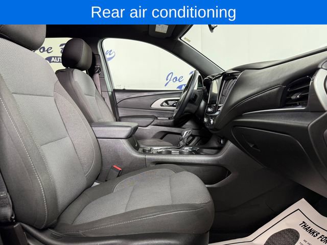 Used 2023 Chevrolet Traverse LT w/ Midnight/Sport Edition image 19