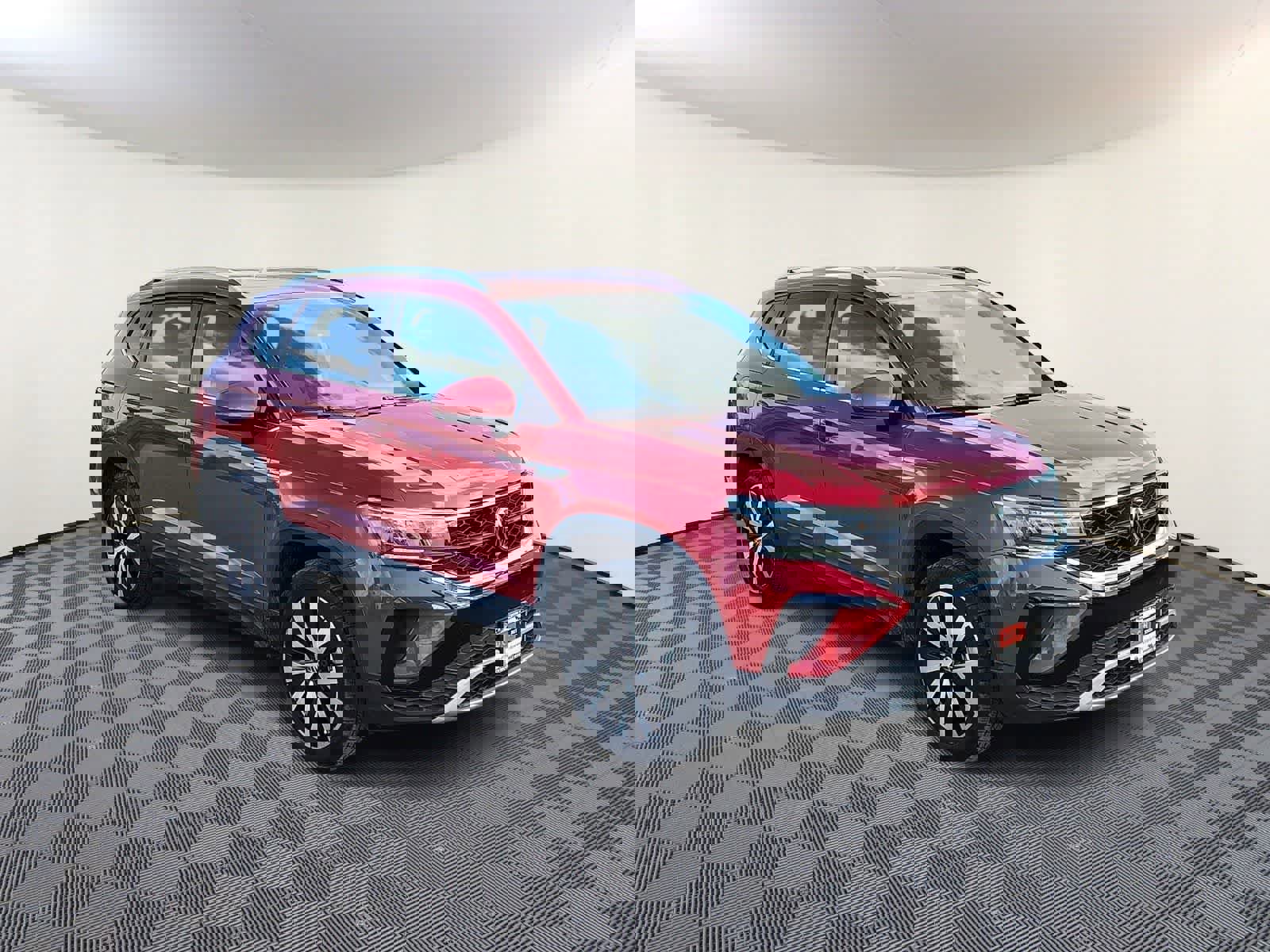 Used 2022 Volkswagen Taos SE w/ IQ.Drive SE Package image 4