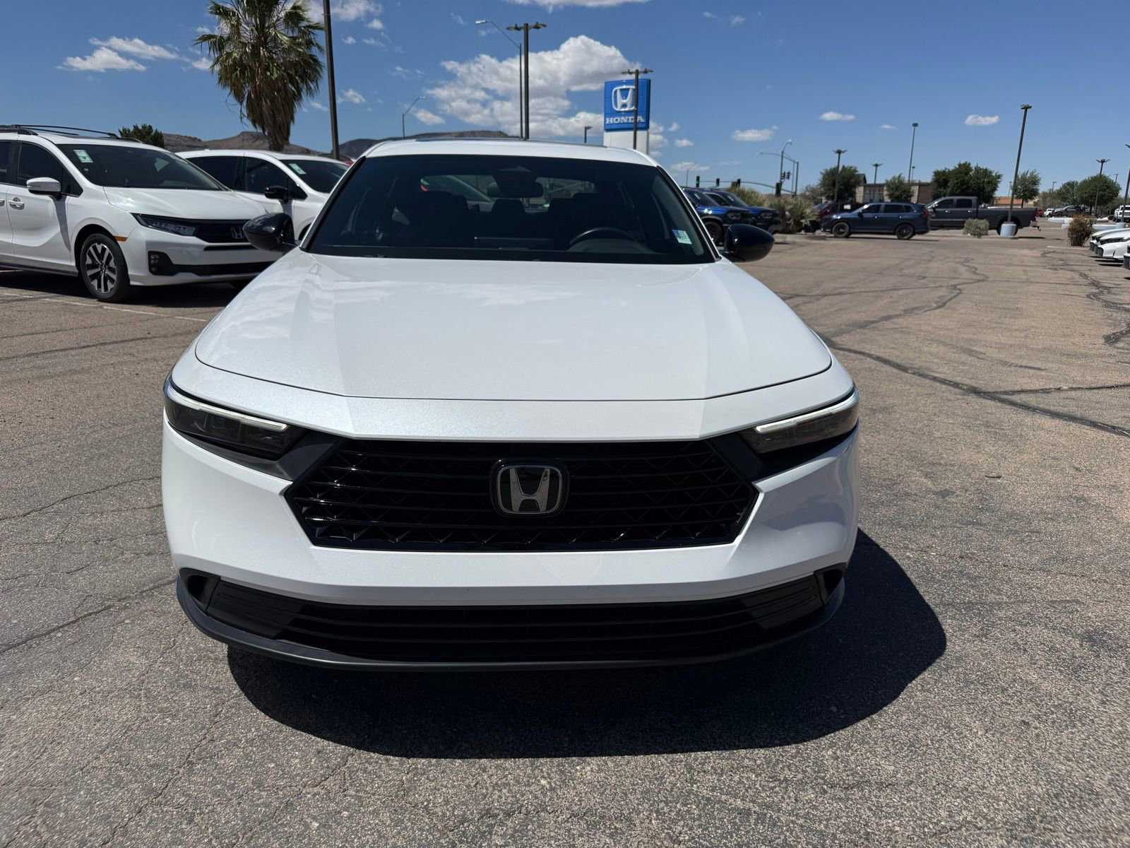 Used 2023 Honda Accord Sport image 2