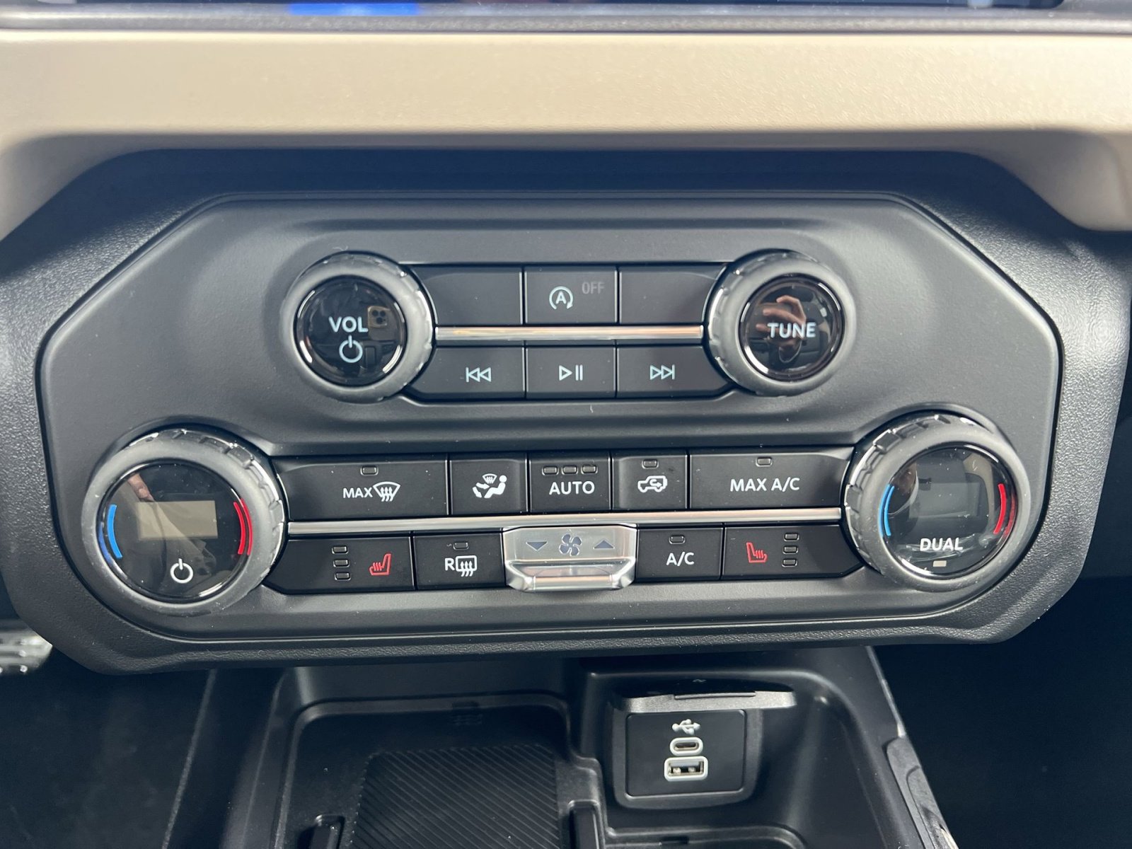 New 2026 Ford Bronco Big Bend AWD/4WD image 21