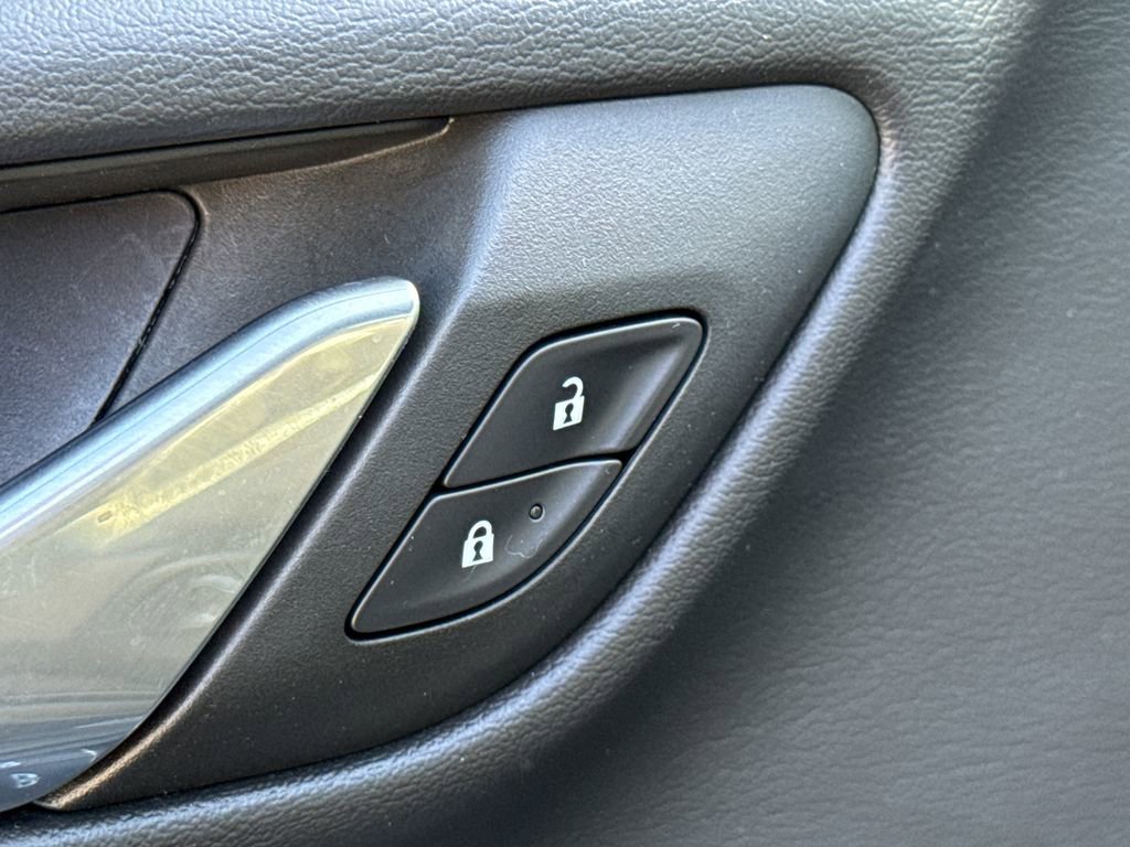 Used 2023 GMC Yukon Denali image 23