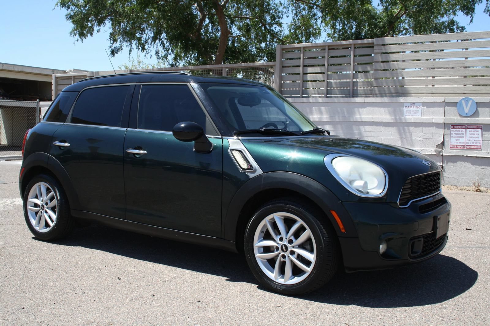 Used 2011 MINI Cooper Countryman S FWD image 2