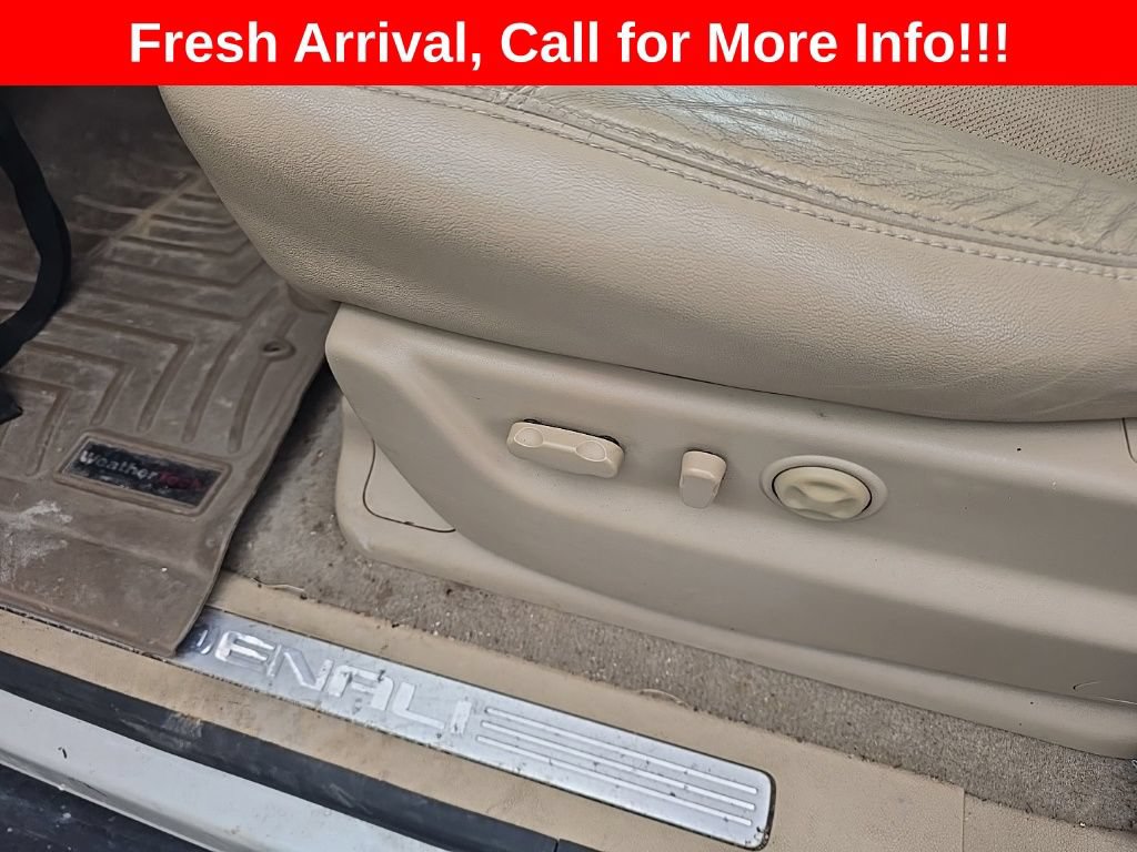 Used 2014 GMC Yukon XL Denali AWD/4WD image 12