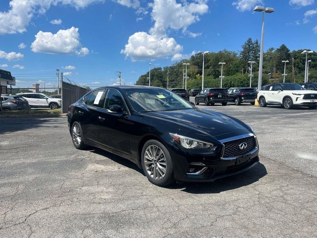 Used 2023 INFINITI Q50 Luxe w/ Cargo Package image 3