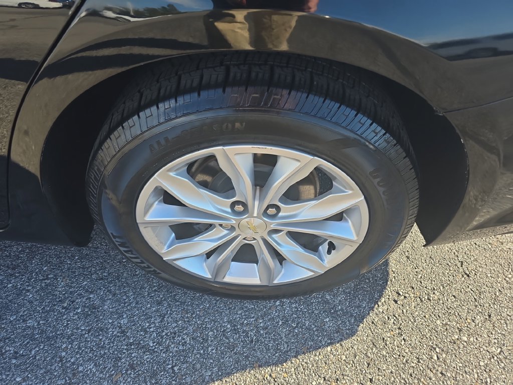 Used 2019 Chevrolet Malibu LT FWD image 11