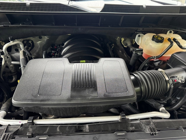 Used 2022 Chevrolet Silverado 1500 LT Trail Boss w/ Bed Protection Package AWD/4WD image 10