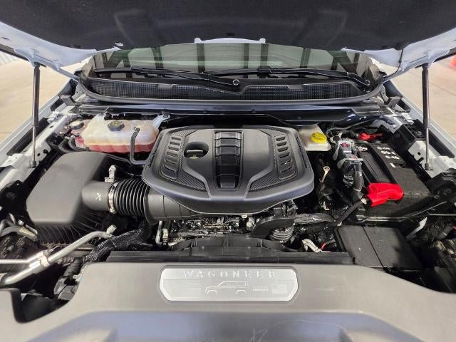 Used 2025 Jeep Wagoneer Series II w/ 8-Passenger Seating Package AWD/4WD image 10