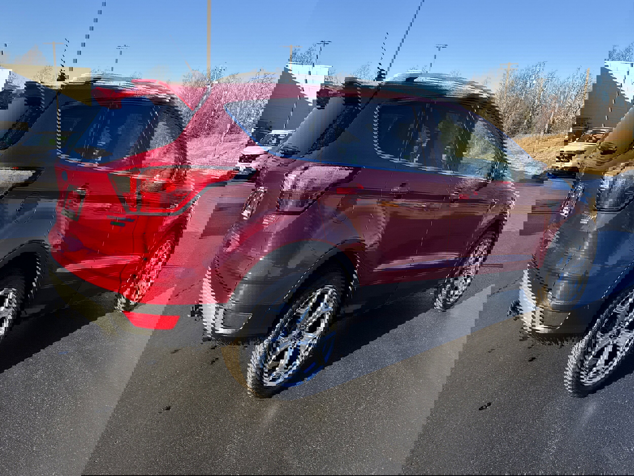 Used 2019 Ford Escape Titanium w/ U9j03 - Titanium Tow Package image 4