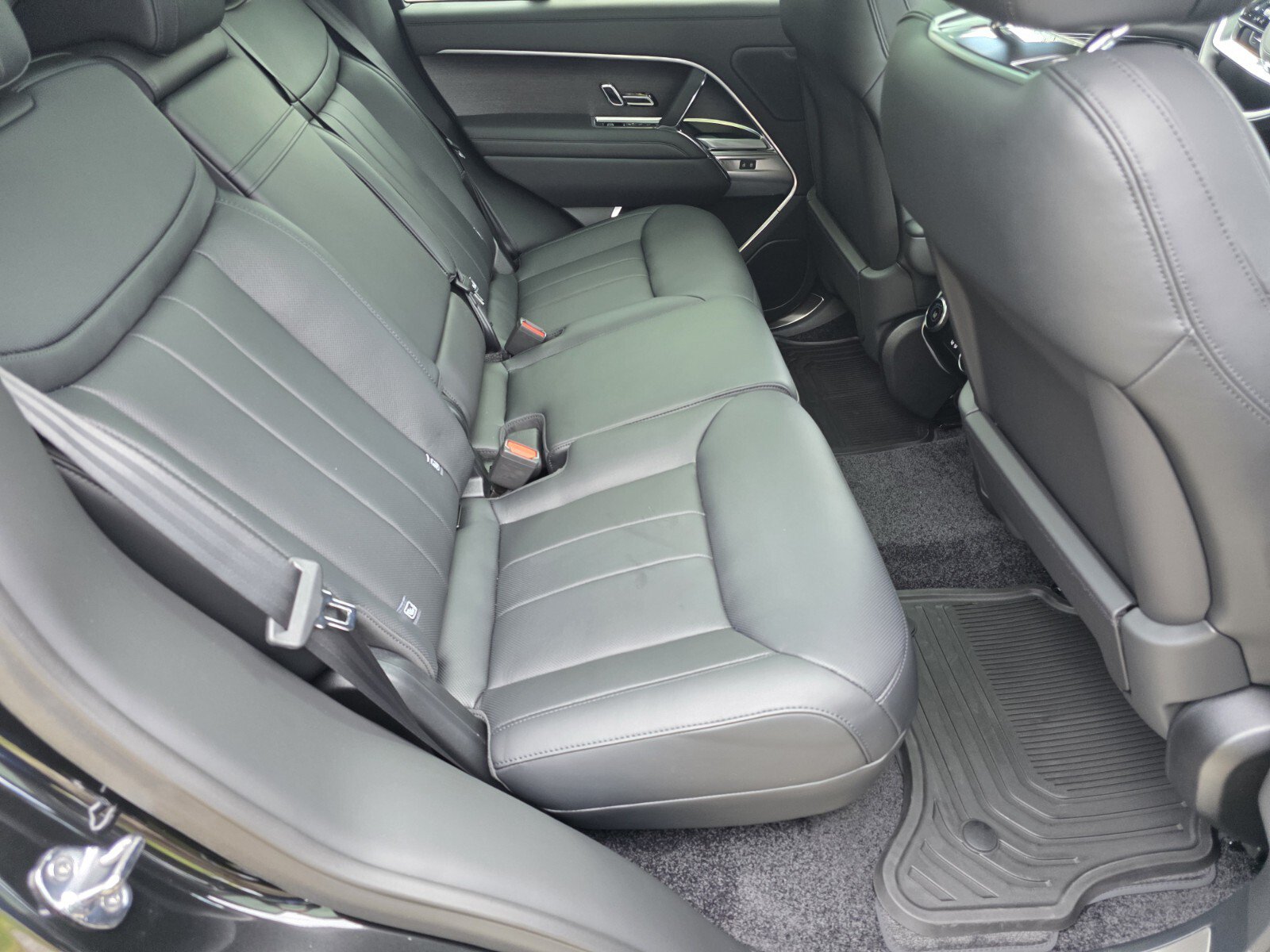 New 2026 Land Rover Range Rover SE AWD/4WD image 5