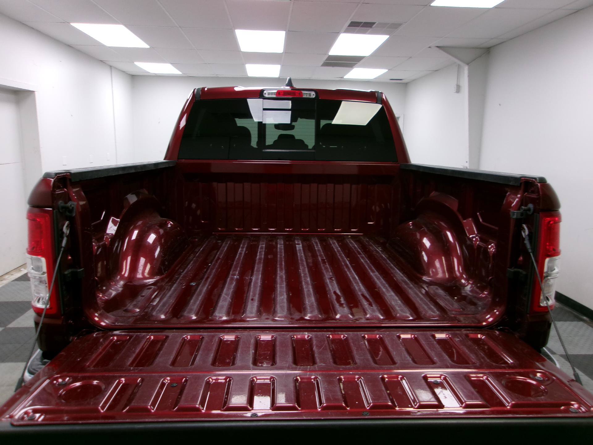 Used 2022 RAM 1500 Big Horn AWD/4WD image 10