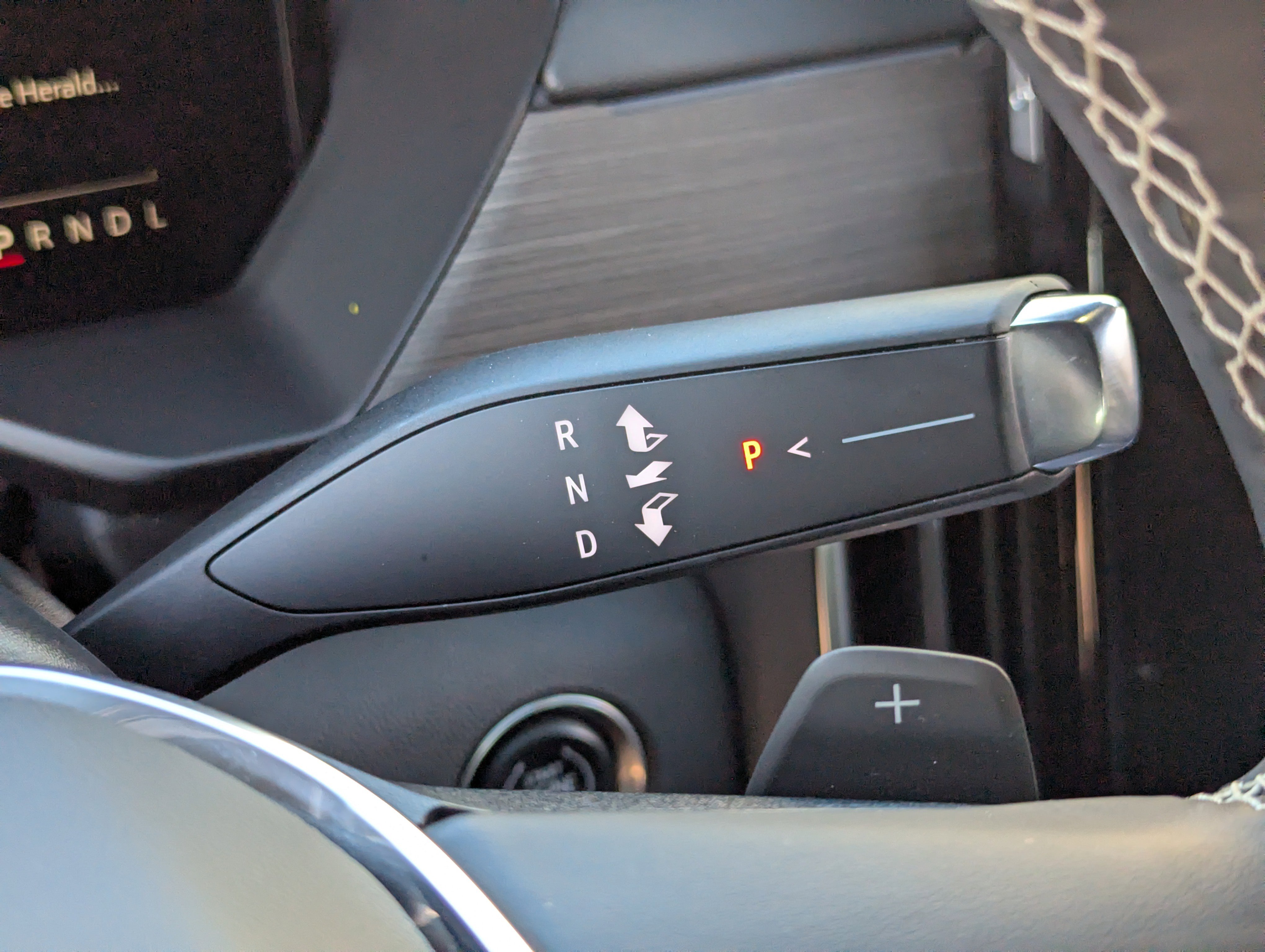 Used 2025 GMC Acadia Denali w/ Super Cruise Package image 28