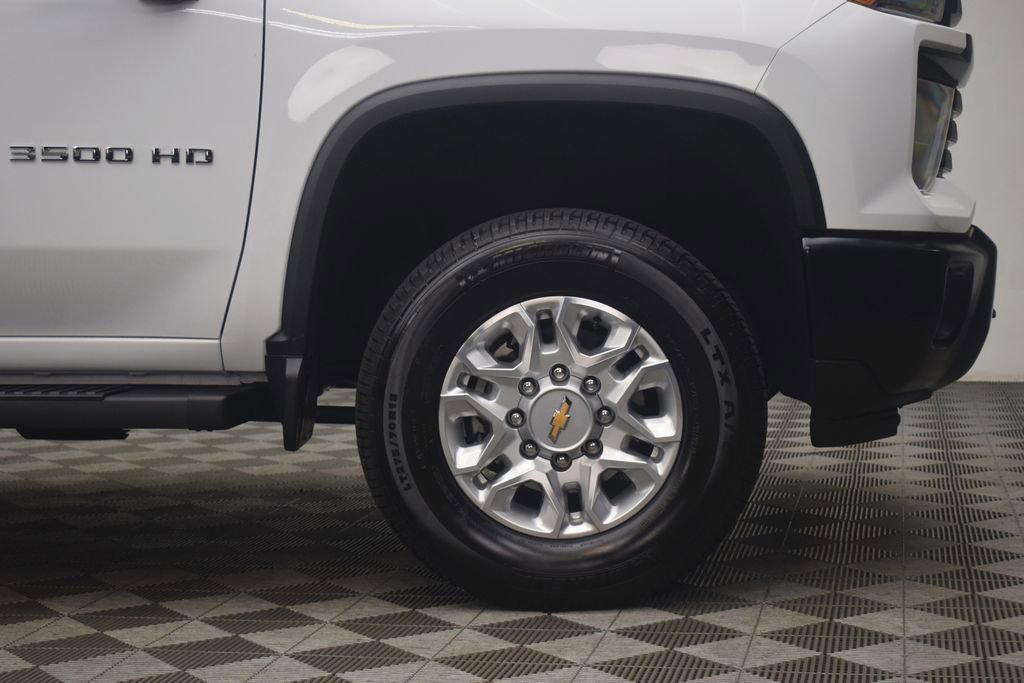 Used 2024 Chevrolet Silverado 3500 W/T w/ WT Convenience Package AWD/4WD image 31