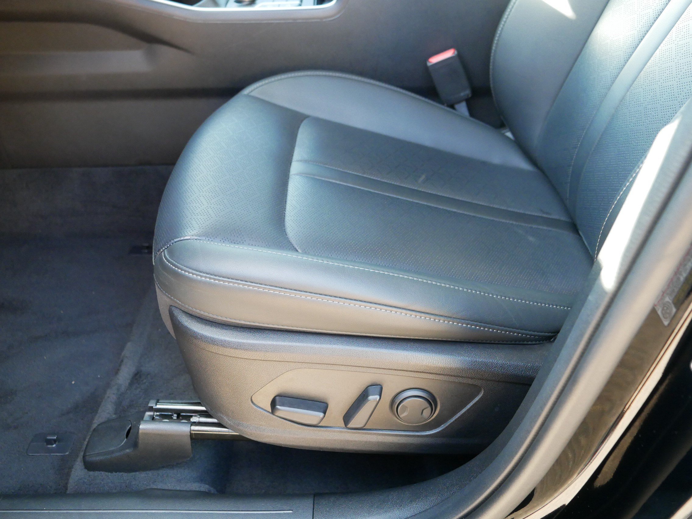 Certified 2023 Kia Sorento S w/ Panoramic Sunroof Package AWD/4WD image 20