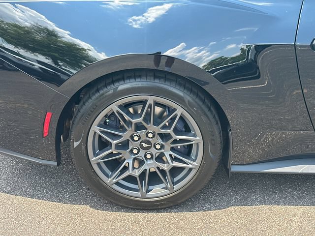 New 2026 Ford Mustang GT Premium w/ GT Performance Package RWD image 16