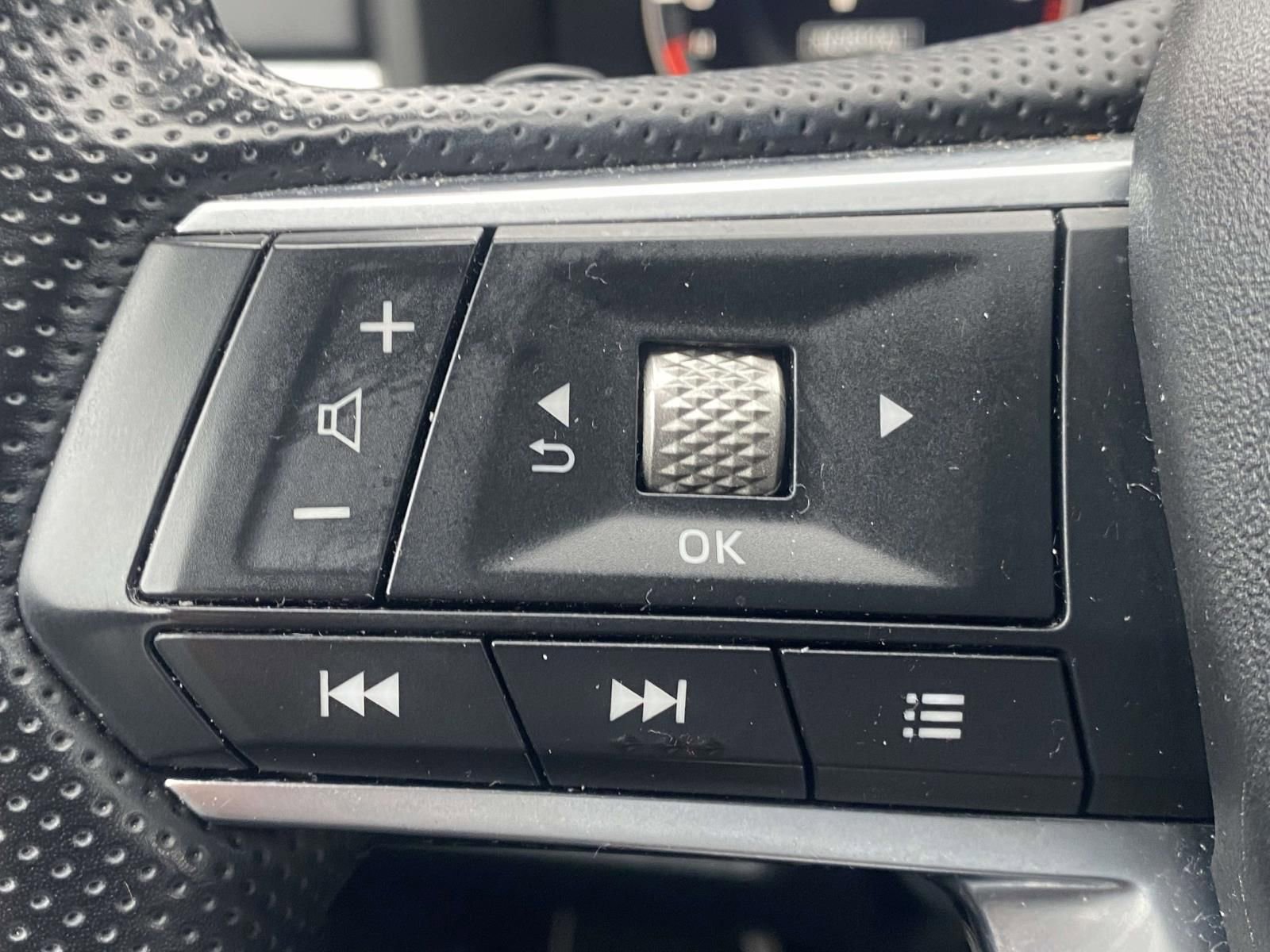 Used 2022 Mitsubishi Outlander SE image 26