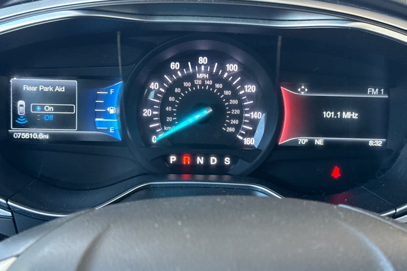 Used 2016 Ford Fusion SE FWD image 26