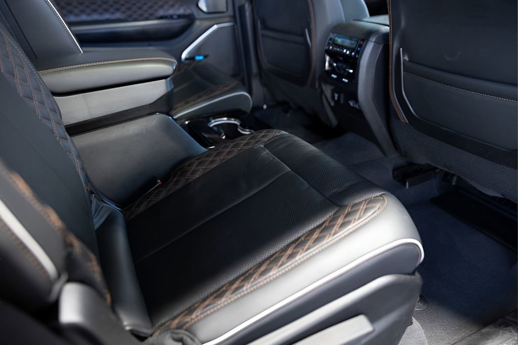 Used 2021 Jeep Grand Cherokee L Summit AWD/4WD image 93