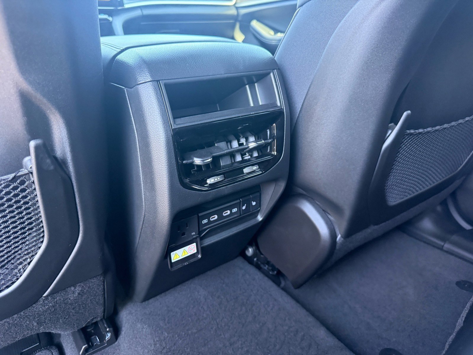 Used 2026 Jeep Grand Cherokee Limited w/ Limited Altitude Package AWD/4WD image 27