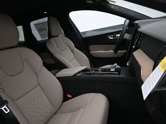 New 2026 Volvo XC60 B5 Plus w/ Protection Package Premier image 35