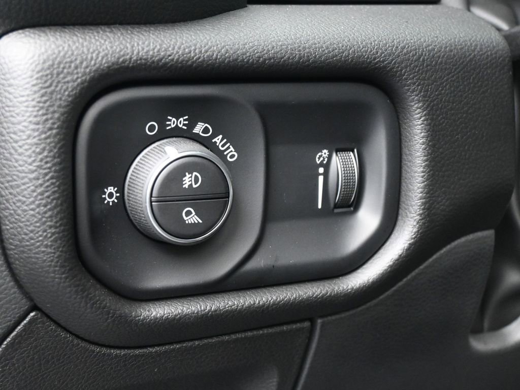 Used 2025 RAM 1500 Big Horn AWD/4WD image 15