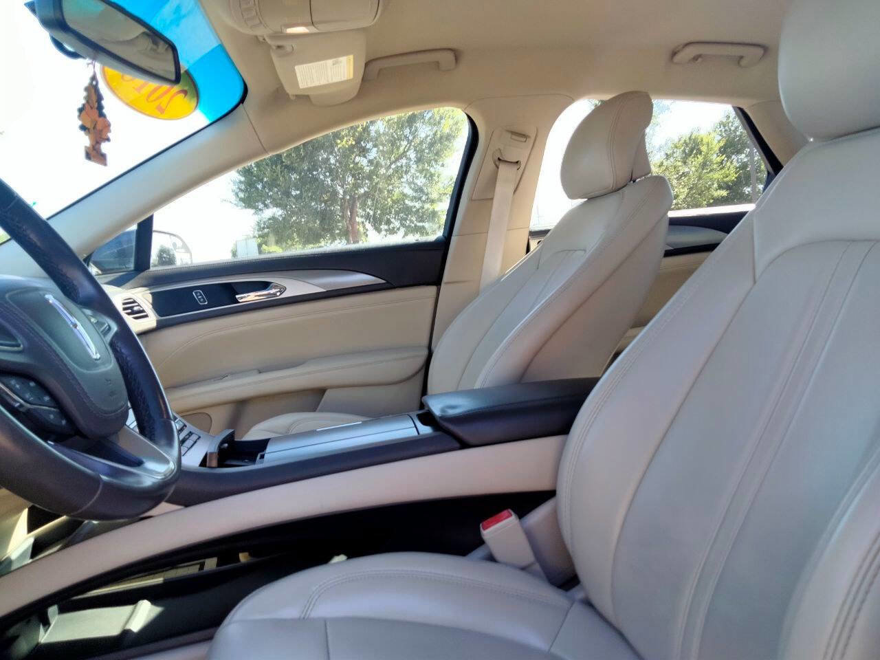 Used 2018 Lincoln MKZ Premiere image 10