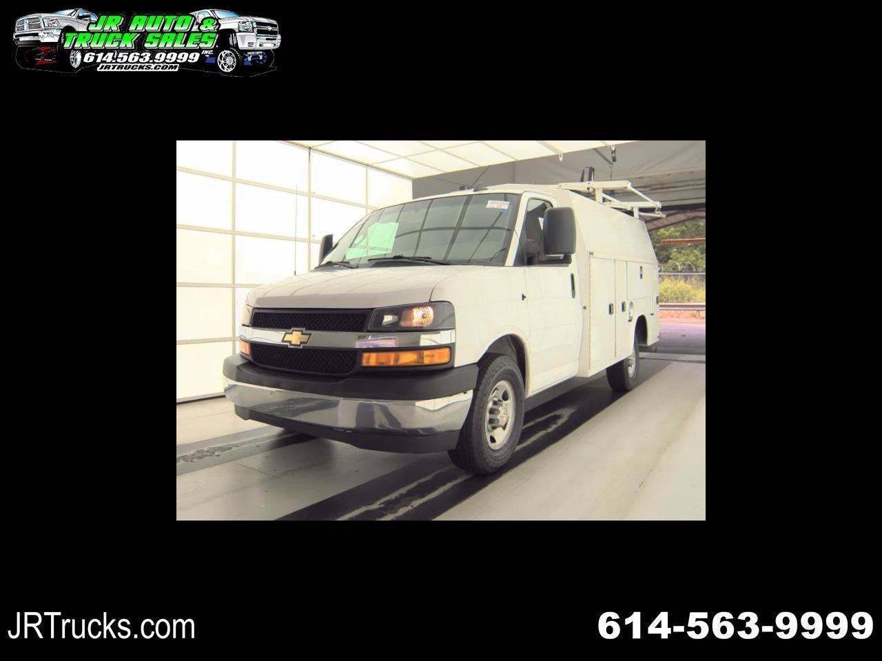 Used 2022 Chevrolet Express 3500 w/ Power Convenience Package RWD image 1