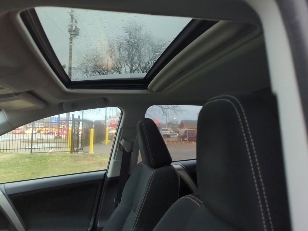 Used 2014 Toyota RAV4 XLE image 7