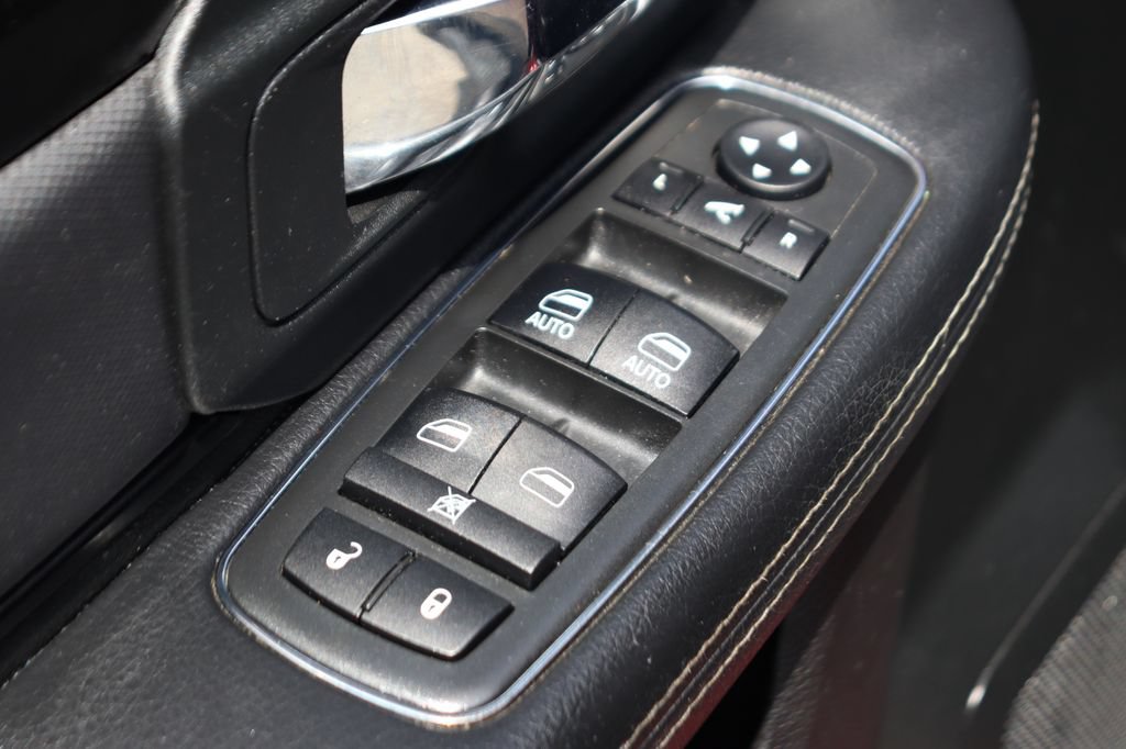 Used 2018 RAM 1500 Rebel w/ Luxury Group AWD/4WD image 17