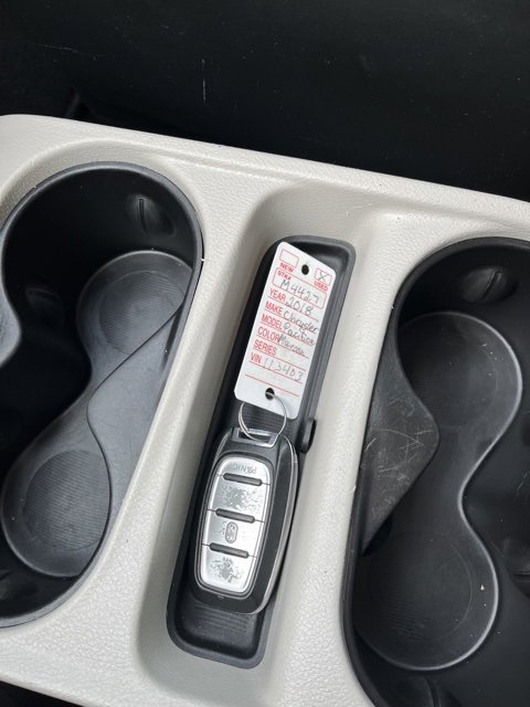 Used 2018 Chrysler Pacifica LX image 59