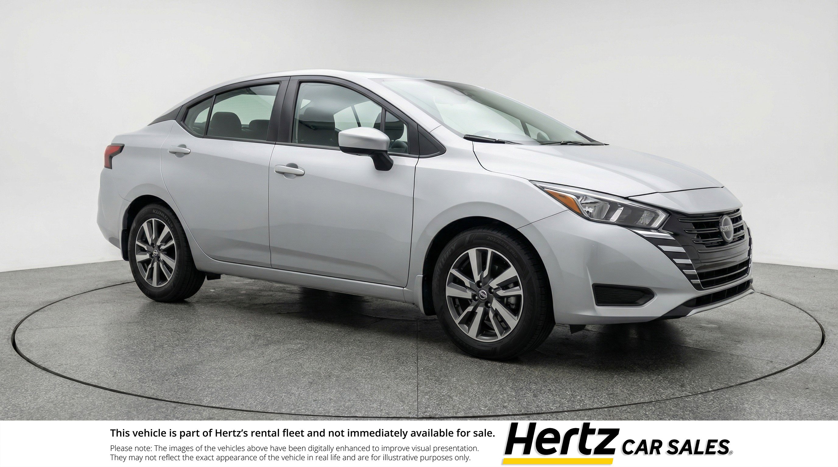 Used 2025 Nissan Versa SV video 1
