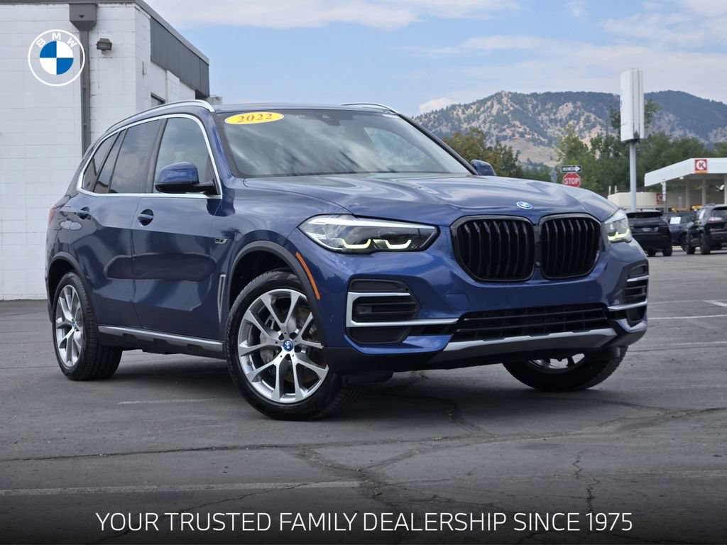 Used 2022 BMW X5 xDrive45e w/ Premium Package AWD/4WD image 1