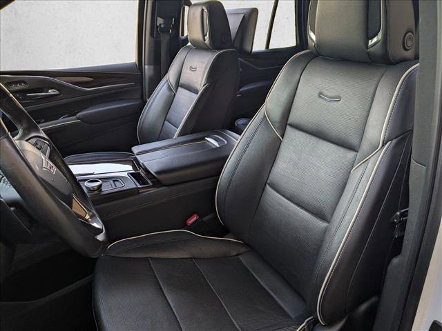 Used 2021 Cadillac Escalade Premium Luxury w/ Driver Assist Tech Package image 17