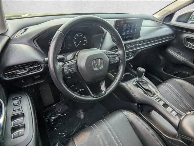 Used 2025 Honda HR-V EX-L image 10