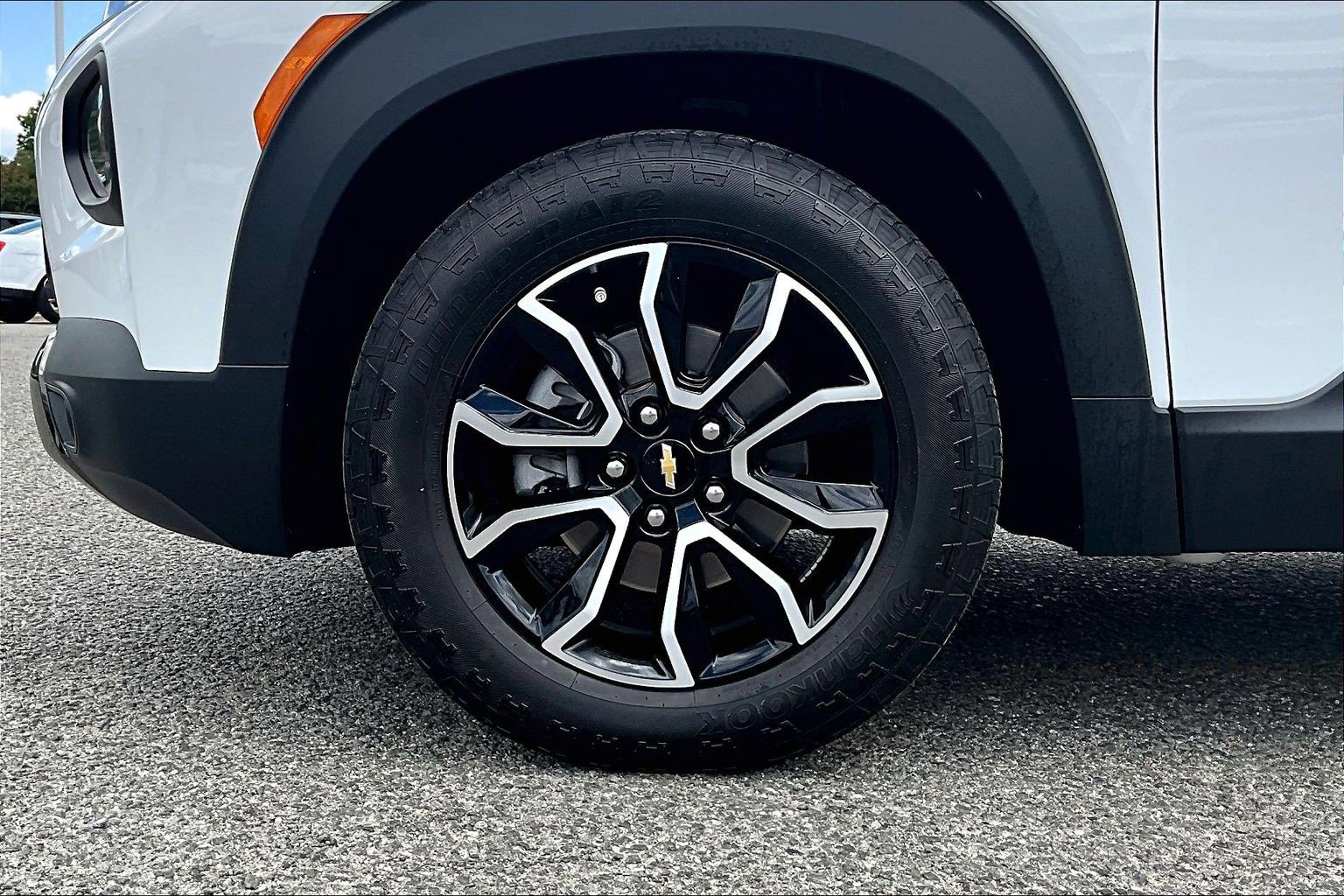 Used 2022 Chevrolet TrailBlazer ACTIV w/ Sun and Liftgate Package FWD image 8