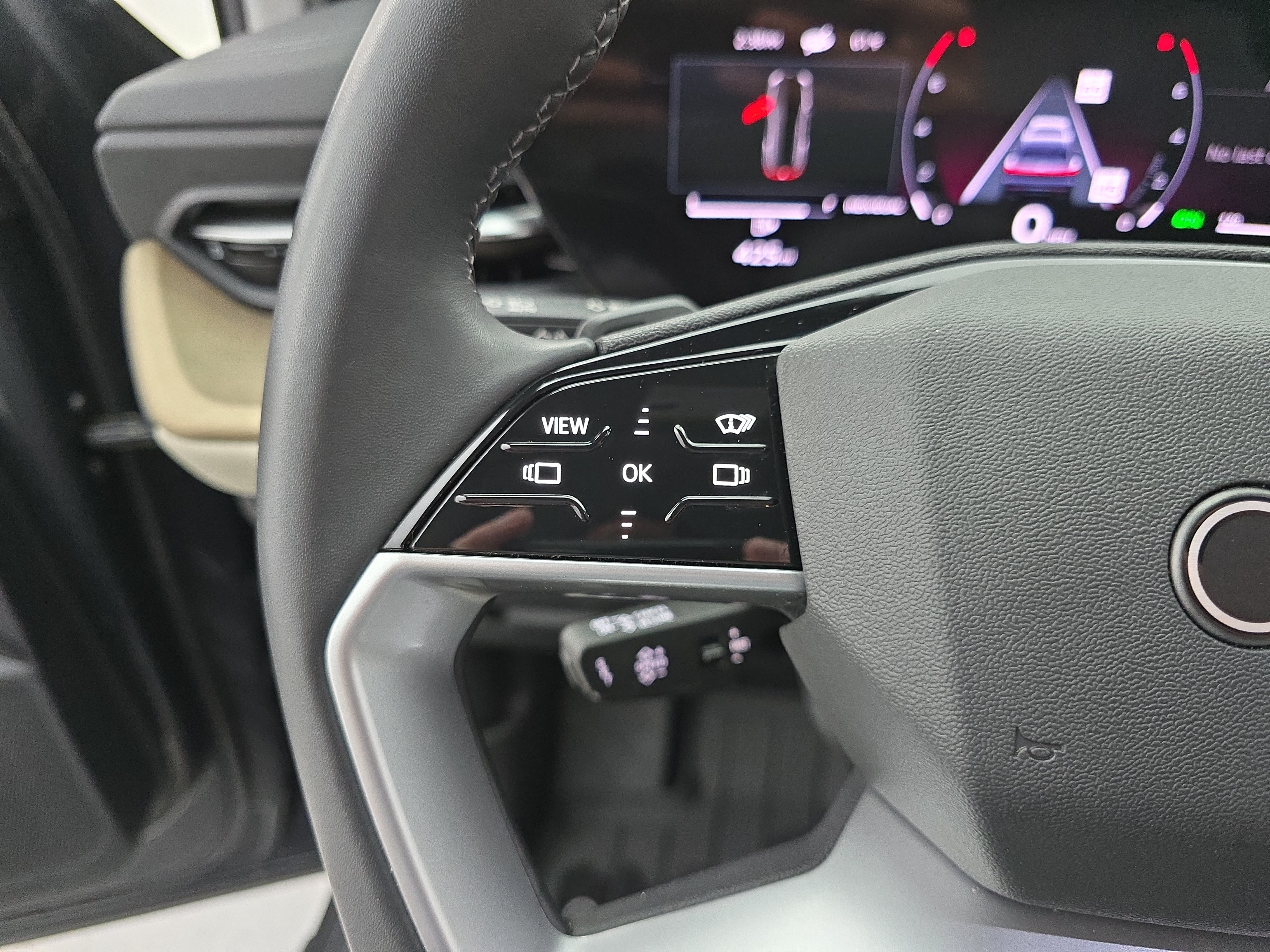 Used 2025 Audi Q5 Premium w/ Premium Plus AWD/4WD image 17