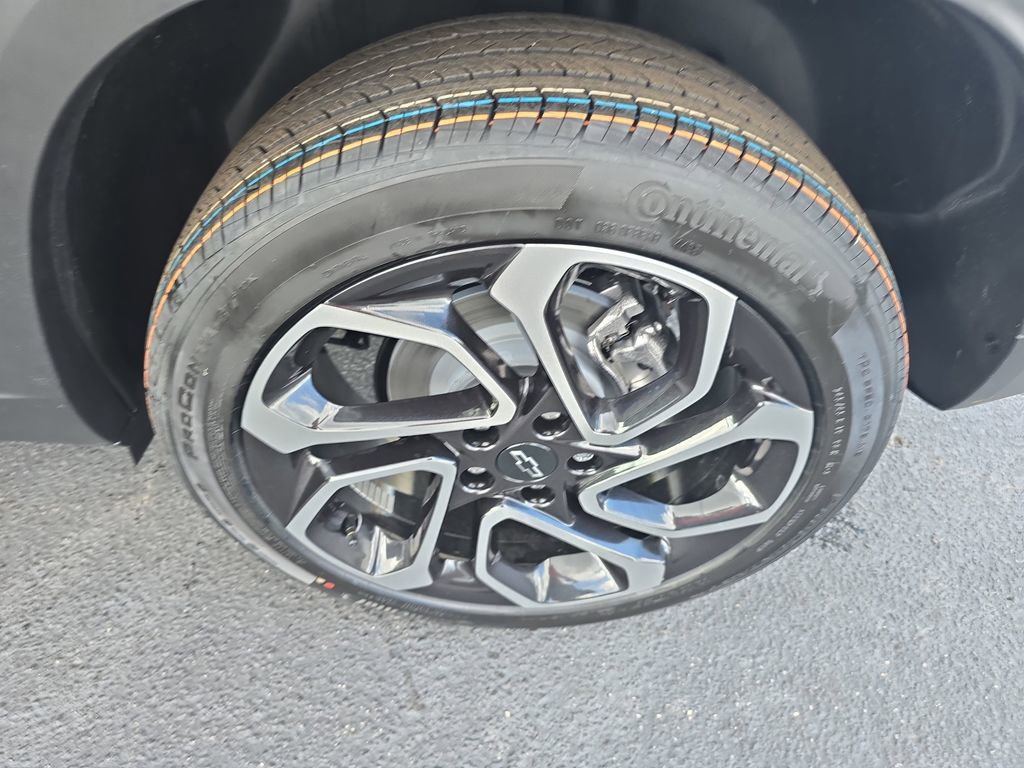 New 2026 Chevrolet Trax RS w/ Sunroof Package image 35