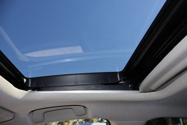 Used 2023 Honda Accord Touring image 25