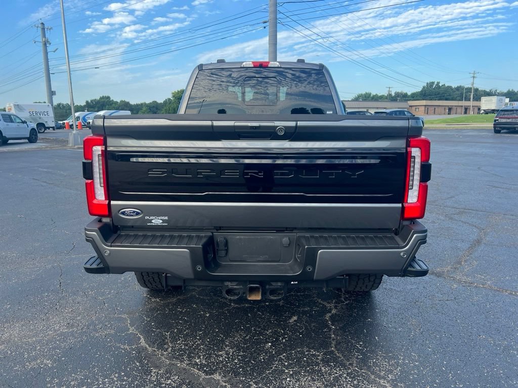 Used 2025 Ford F250 Platinum AWD/4WD image 4