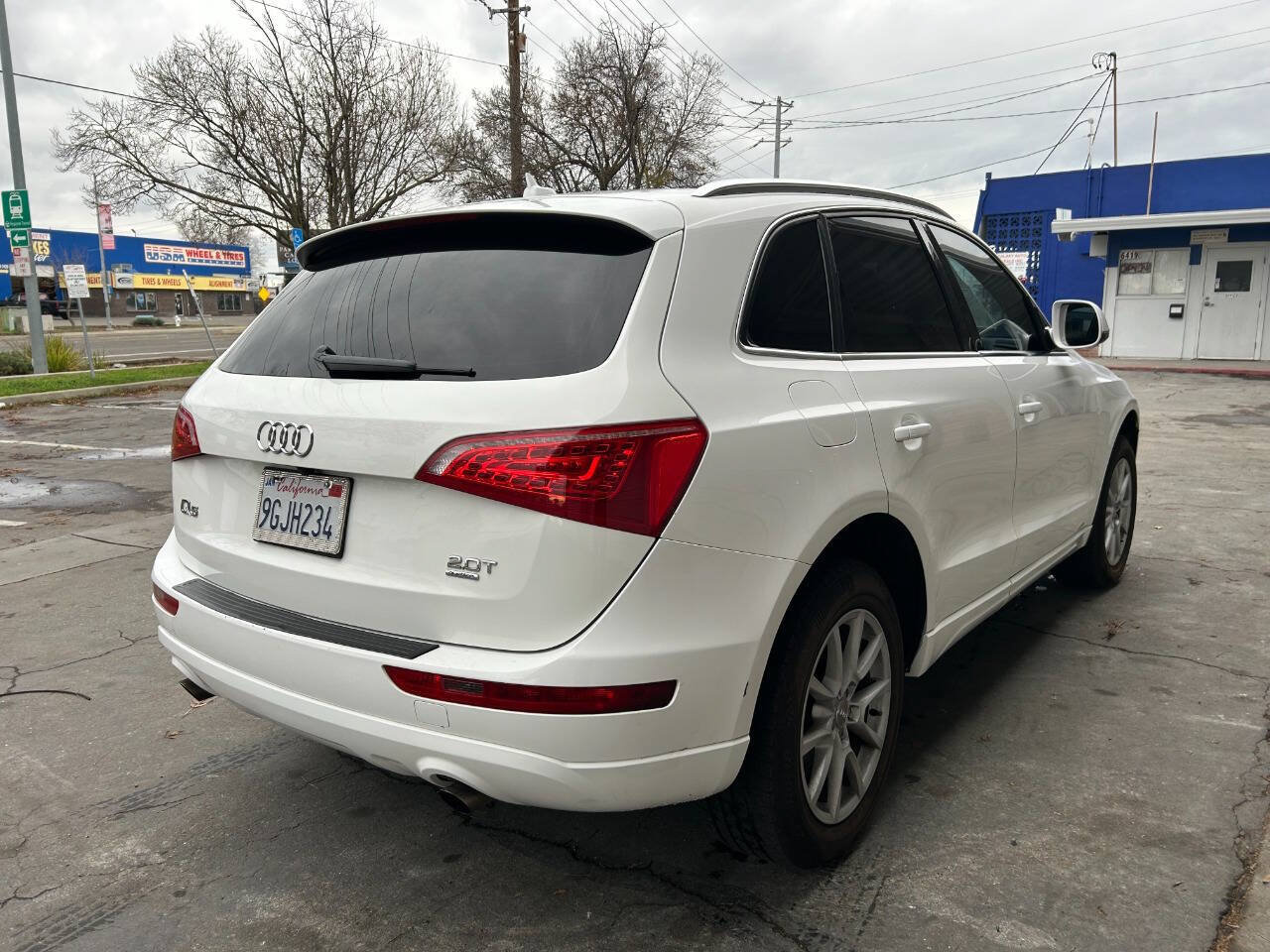 Used 2011 Audi Q5 2.0T Premium AWD/4WD image 5