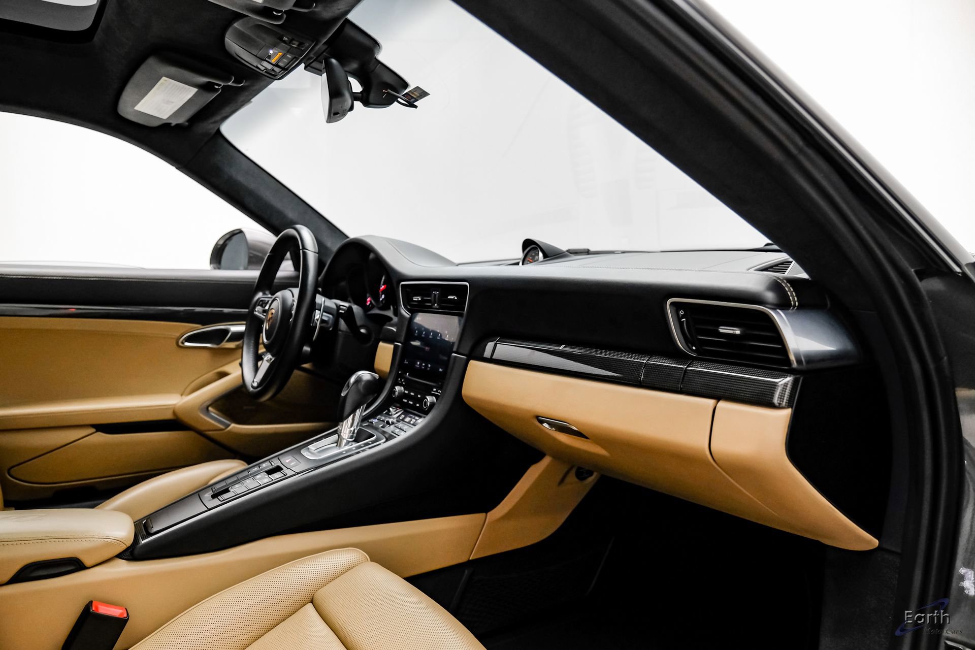 Used 2017 Porsche 911 Turbo image 46